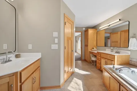 14831 Lac Lavon Drive Burnsville MN 55306