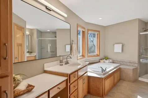 14831 Lac Lavon Drive Burnsville MN 55306