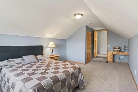 14831 Lac Lavon Drive Burnsville MN 55306