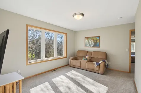 14831 Lac Lavon Drive Burnsville MN 55306