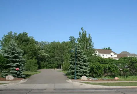 14831 Lac Lavon Drive Burnsville MN 55306