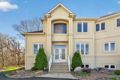 14831 Lac Lavon Drive Burnsville MN 55306