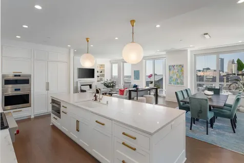 1111 W River Parkway Minneapolis MN 55415