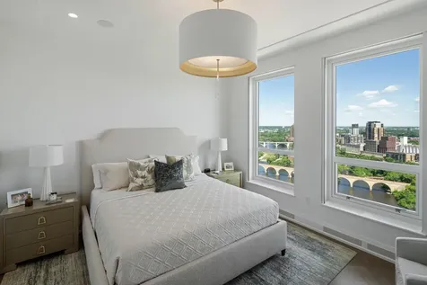 1111 W River Parkway Minneapolis MN 55415