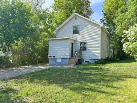 822 W Maple Avenue Fergus Falls MN 56537