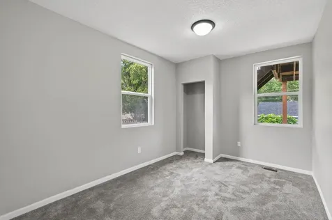 1235 Minnehaha Avenue E Saint Paul MN 55106