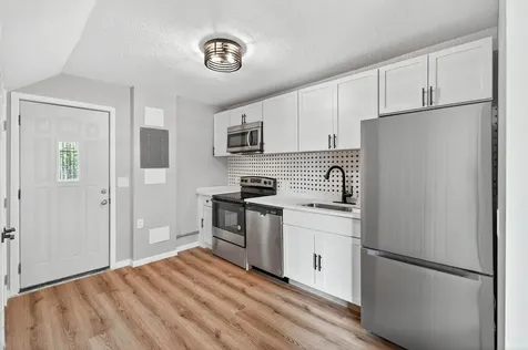 1235 Minnehaha Avenue E Saint Paul MN 55106