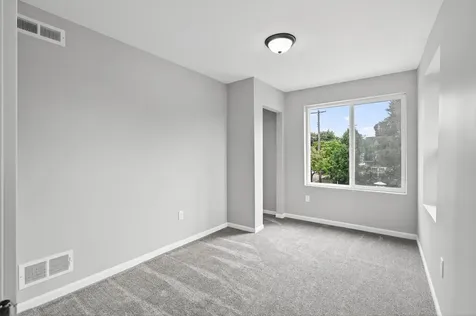 1235 Minnehaha Avenue E Saint Paul MN 55106