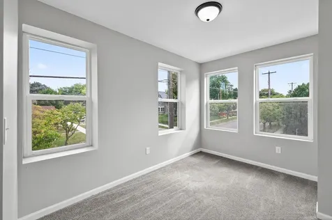 1235 Minnehaha Avenue E Saint Paul MN 55106