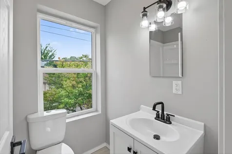 1235 Minnehaha Avenue E Saint Paul MN 55106