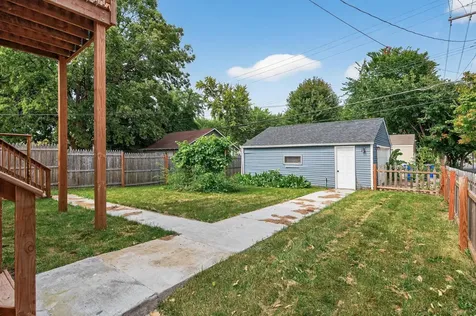 1235 Minnehaha Avenue E Saint Paul MN 55106