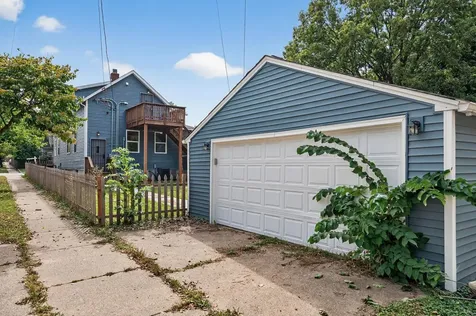 1235 Minnehaha Avenue E Saint Paul MN 55106