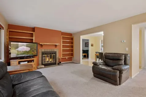 1603 Raindrop Drive Eagan MN 55121