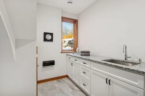 5517 Dickson Road Minnetonka MN 55345
