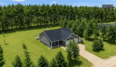 1400 Carriage Hill Drive Hinckley MN 55037
