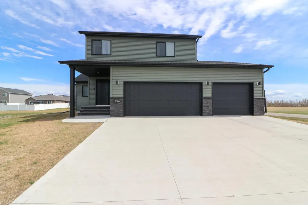 10366 73rd Street S Horace ND 58047