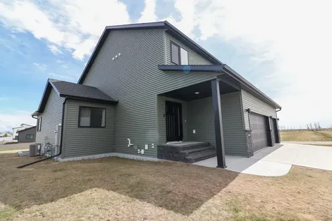 10366 73rd Street S Horace ND 58047