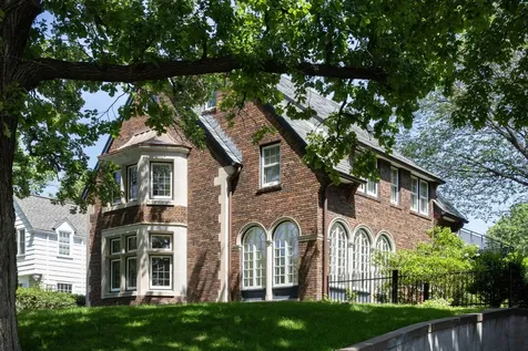 2635 Newton Avenue S Minneapolis MN 55405