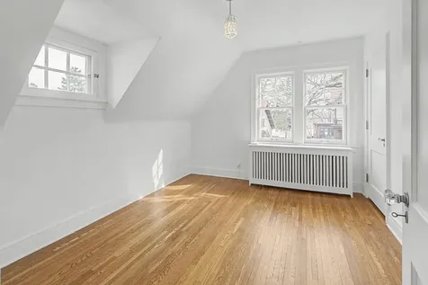 2635 Newton Avenue S Minneapolis MN 55405