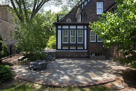 2635 Newton Avenue S Minneapolis MN 55405