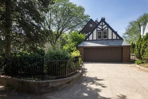 2635 Newton Avenue S Minneapolis MN 55405