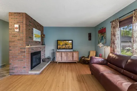 629 5th Avenue S Hopkins MN 55343