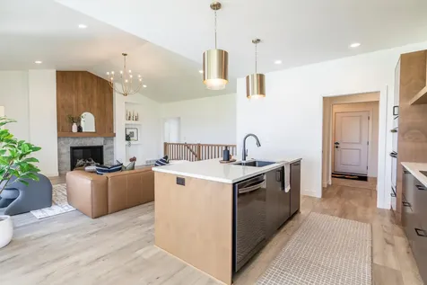 8319 59 Street S Horace ND 58047