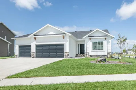8319 59 Street S Horace ND 58047