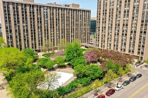 15 S 1st Street Minneapolis MN 55401