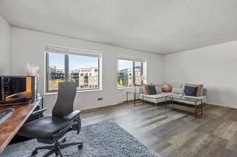 15 S 1st Street Minneapolis MN 55401