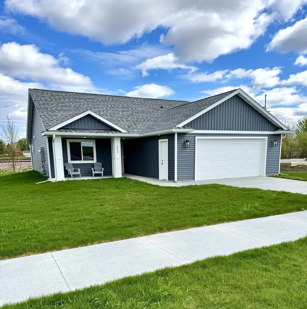 804 2nd St SE Dodge Center MN 55927