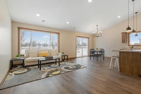 804 2nd St SE Dodge Center MN 55927