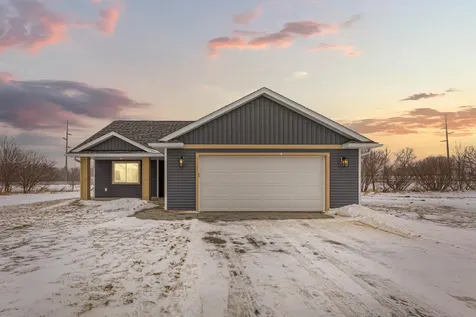 804 2nd St SE Dodge Center MN 55927