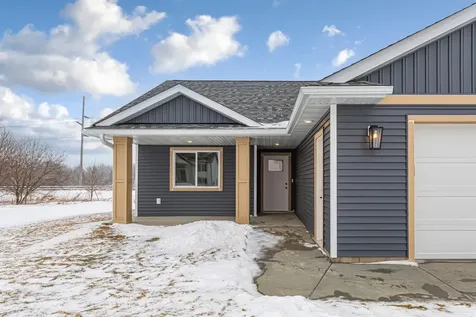 804 2nd St SE Dodge Center MN 55927