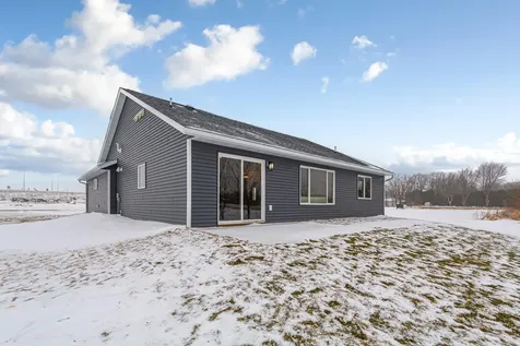 804 2nd St SE Dodge Center MN 55927