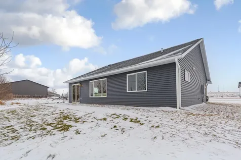 804 2nd St SE Dodge Center MN 55927
