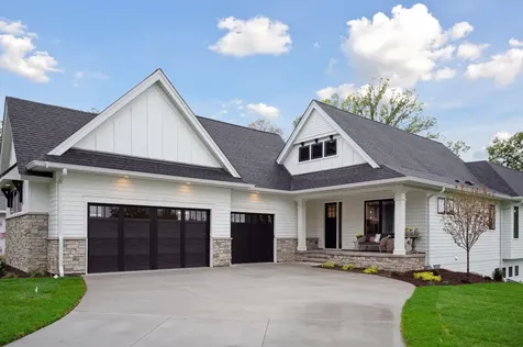 7 Pondview Trail North Oaks MN 55127