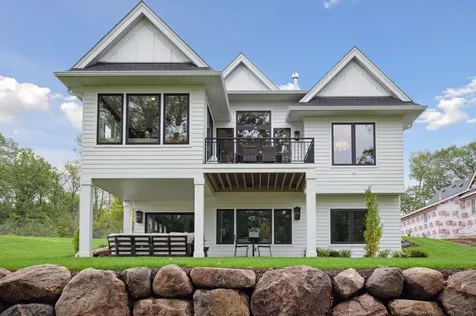 7 Pondview Trail North Oaks MN 55127