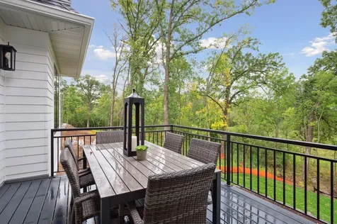 7 Pondview Trail North Oaks MN 55127
