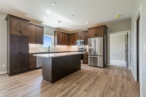 1534 9th Avenue SW Hutchinson MN 55350
