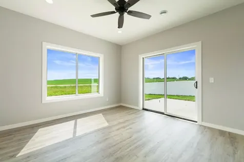 1534 9th Avenue SW Hutchinson MN 55350