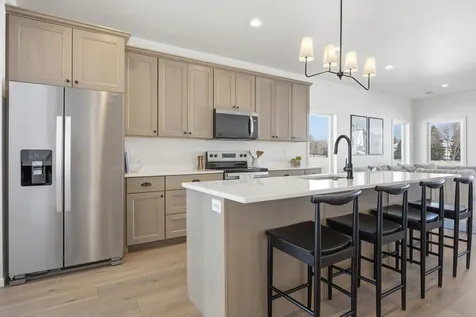 4736 Hampton Loop S Moorhead MN 56560