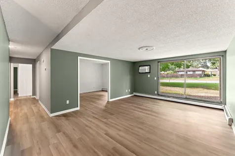 4207 Lakeside Avenue N Brooklyn Center MN 55429