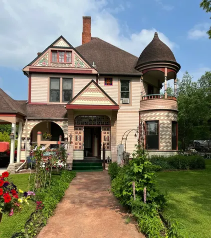 708 Parkway Avenue S Lanesboro MN 55949