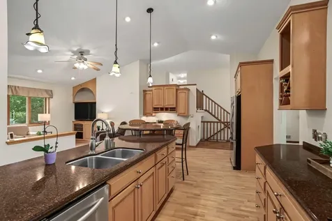 14856 River Crossing Savage MN 55378