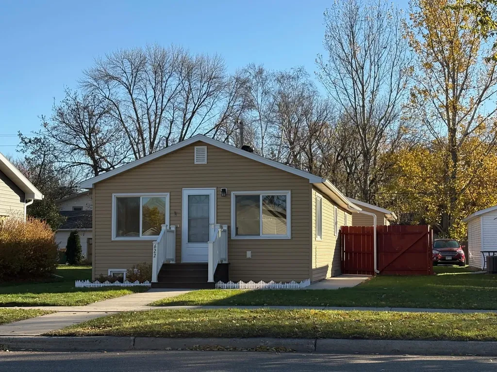 622 11th Street N Breckenridge MN 56520
