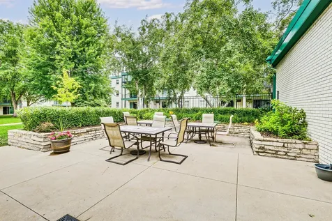 2710 Dale Street N Roseville MN 55113