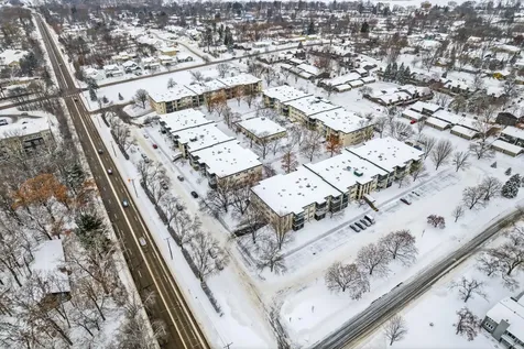 2710 Dale Street N Roseville MN 55113