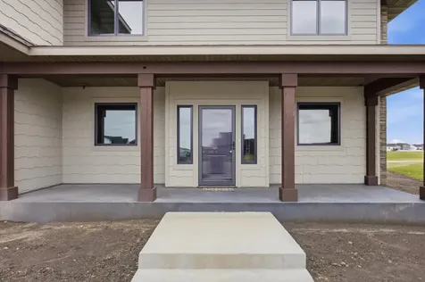 6490 Selkirk Drive S Fargo ND 58104