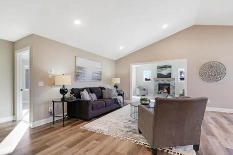 13027 14th Ave S Zimmerman MN 55398
